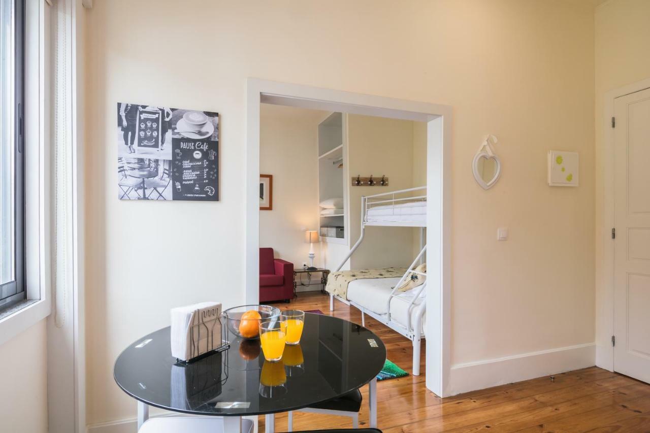 A Francos Burguer Station Apartment Porto Bagian luar foto